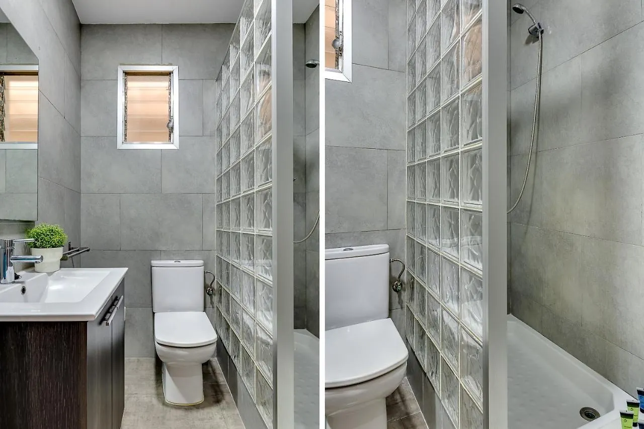 Renovated & Classic 3-Bedroom Sagrada Familia Apt. Barcelona Apartmán