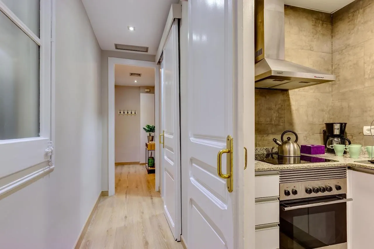 Apartmán Renovated & Classic 3-Bedroom Sagrada Familia Apt. Barcelona